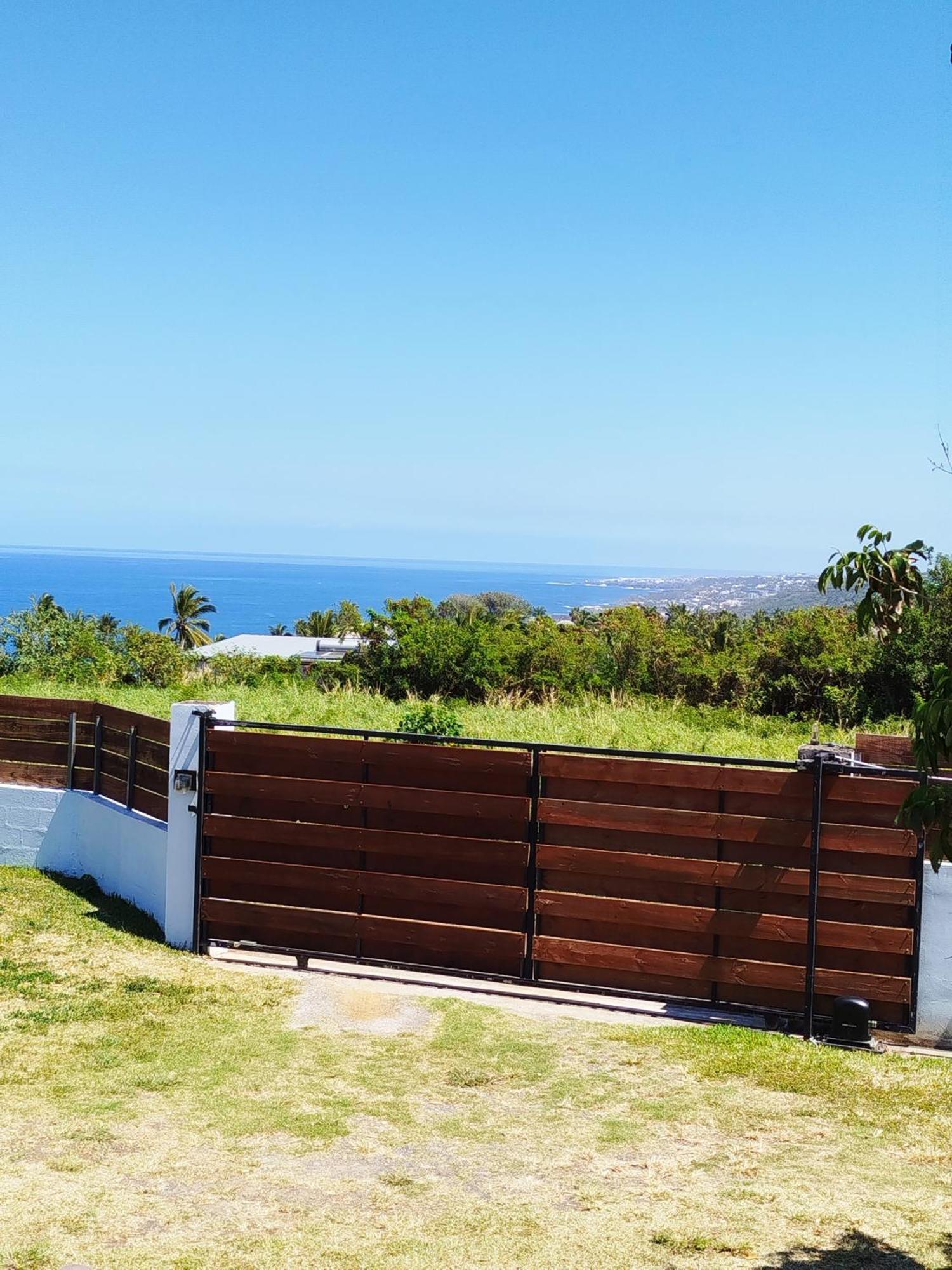 Maison Les Cocotiers De Plaiz'Anse Villa Petite Île Buitenkant foto