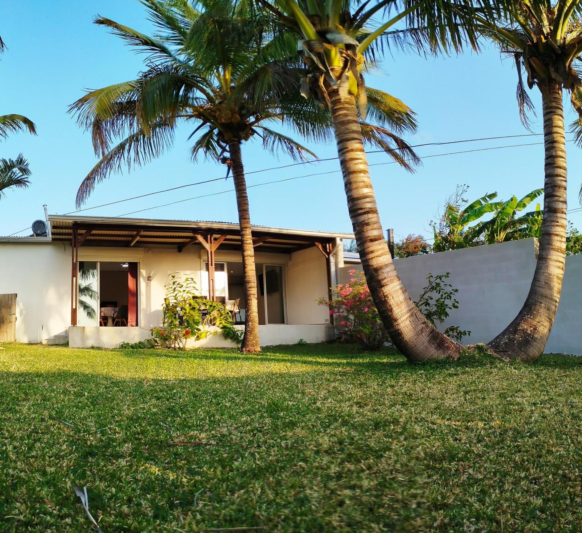 Maison Les Cocotiers De Plaiz'Anse Villa Petite Île Buitenkant foto